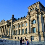 德国联邦议会...