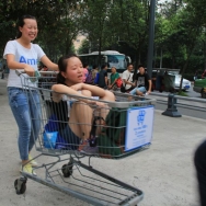 童心未泯！